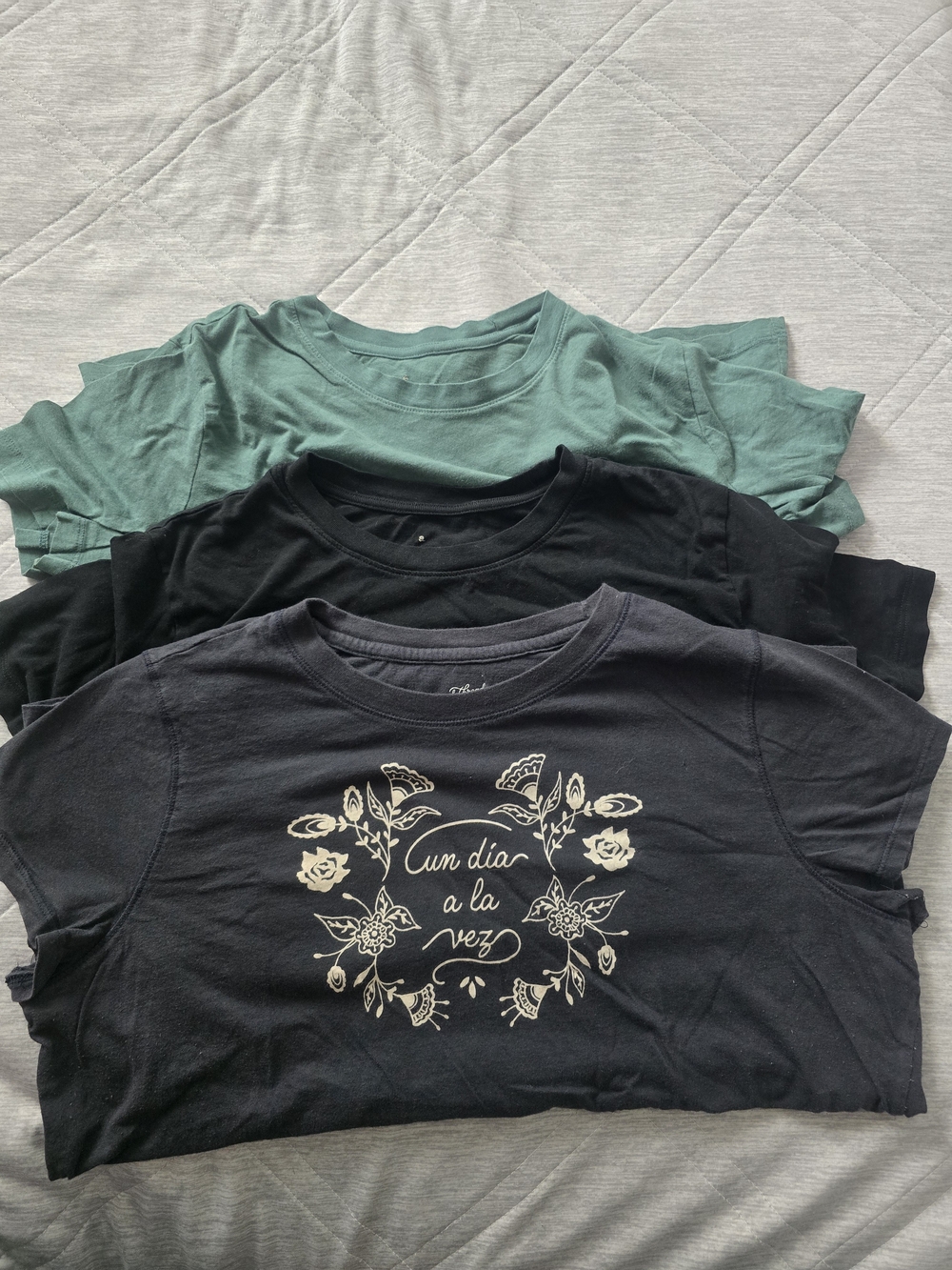 3 Women's Short Sleeve Crew Neck Tee